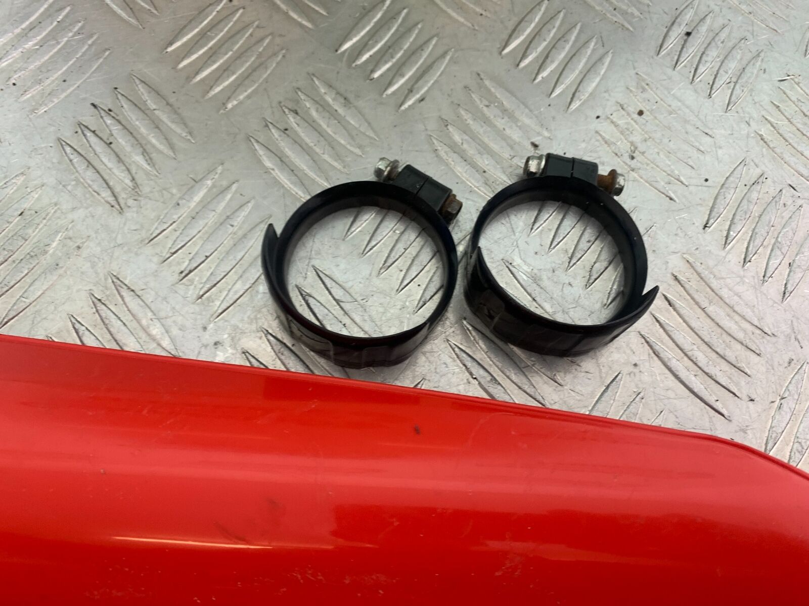 HUSQVARNA TE630 TE 630 FORK COVERS   YEAR 2010-11 (CMB1120)