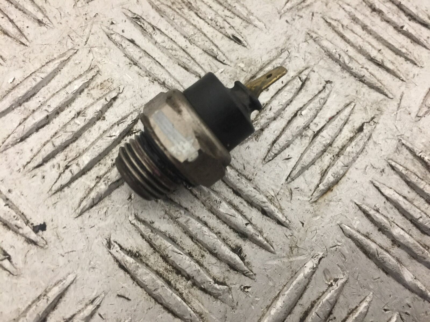 HONDA VTR1000 VTR 1000 FIRESTORM FAN SWITCH  YEAR 2002 (STOCK 794)