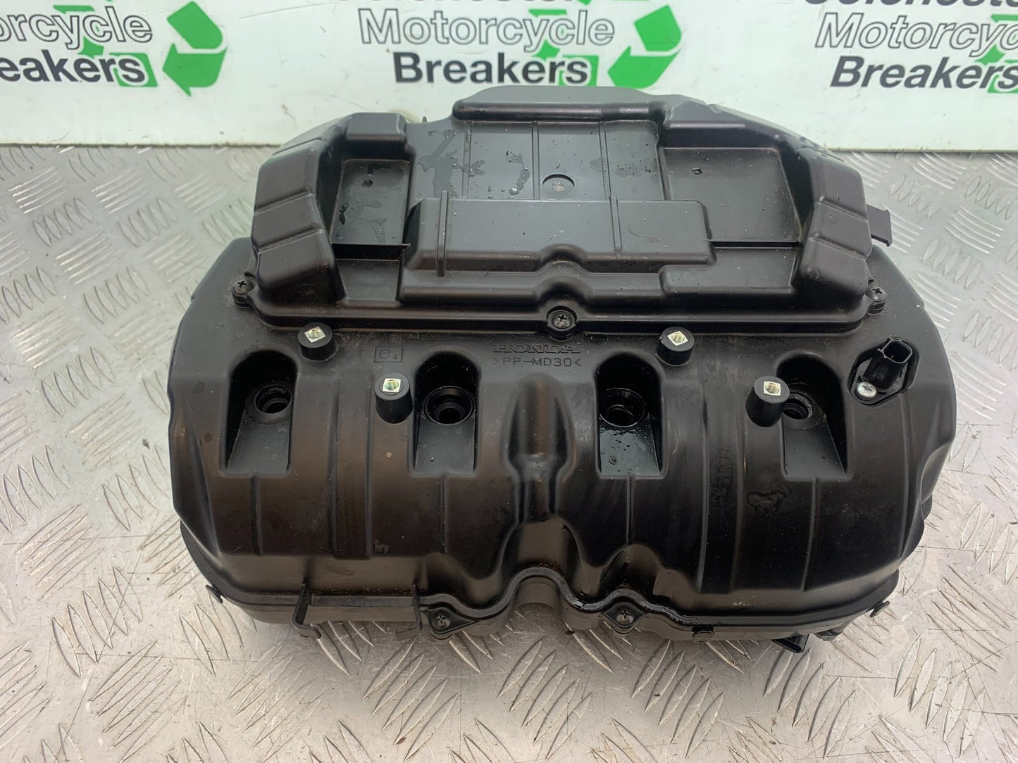 HONDA CBR1000 rr FIREBLADE AIRBOX  YEAR 2012-2016 (CMB1198)