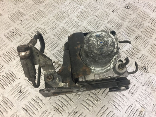 TRIUMPH 1050 SPRINT ABS PUMP   YEAR 2005 (STOCK 676)