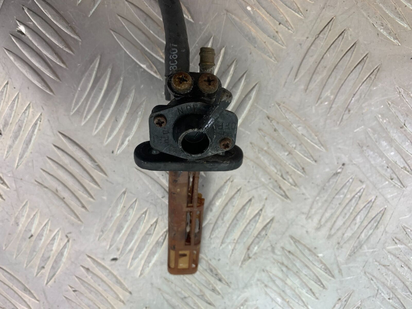 YAMAHA XS1100 MIDNIGHT SPECIAL PETROL TAP   YEAR 1980-1982 (CMB1122)