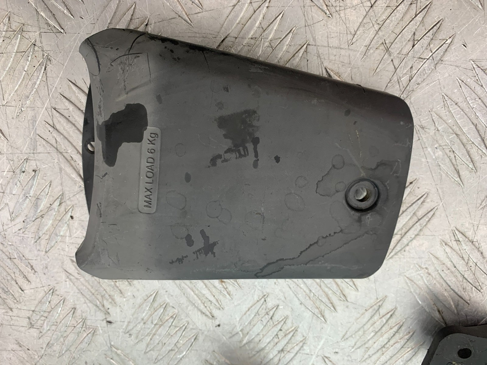 PIAGGIO VESPA GT125 L LEFT AND RIGHT INNER INFILLS YEAR 2003 (CMB1300)