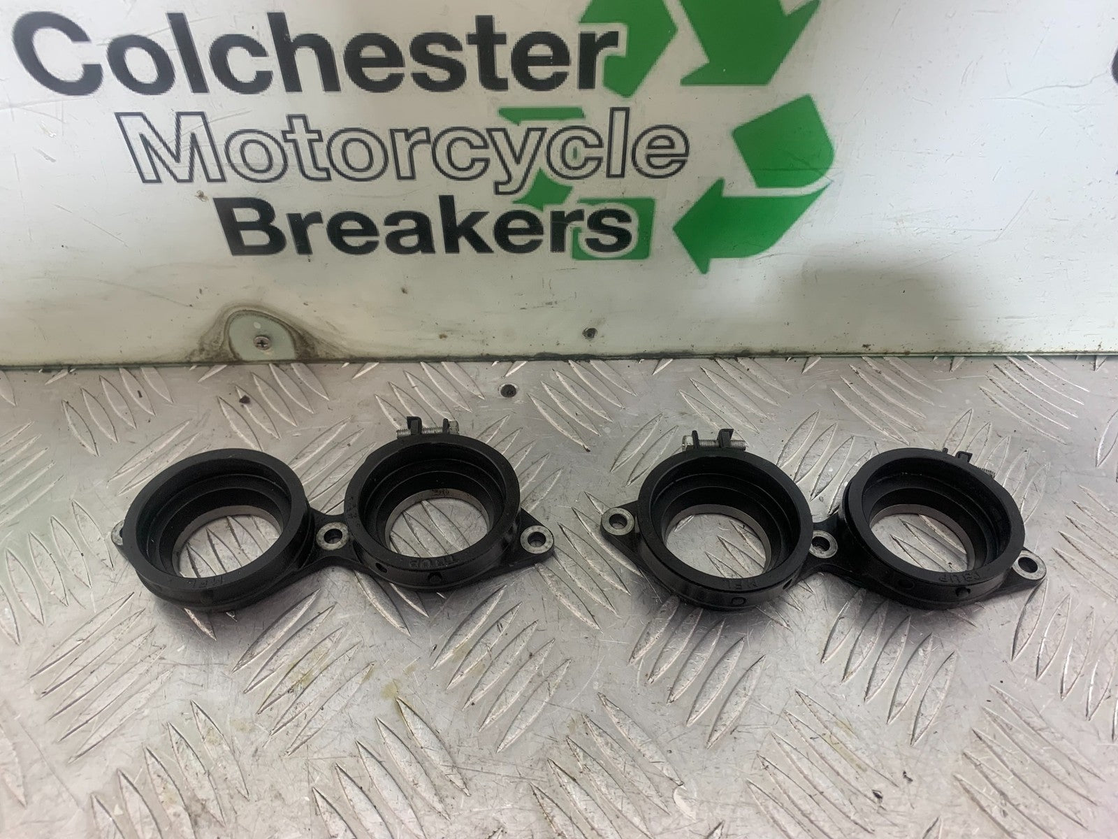 HONDA CBR1000 RR FIREBLADE INLET RUBBERS 2008-2011 (CMB1179)