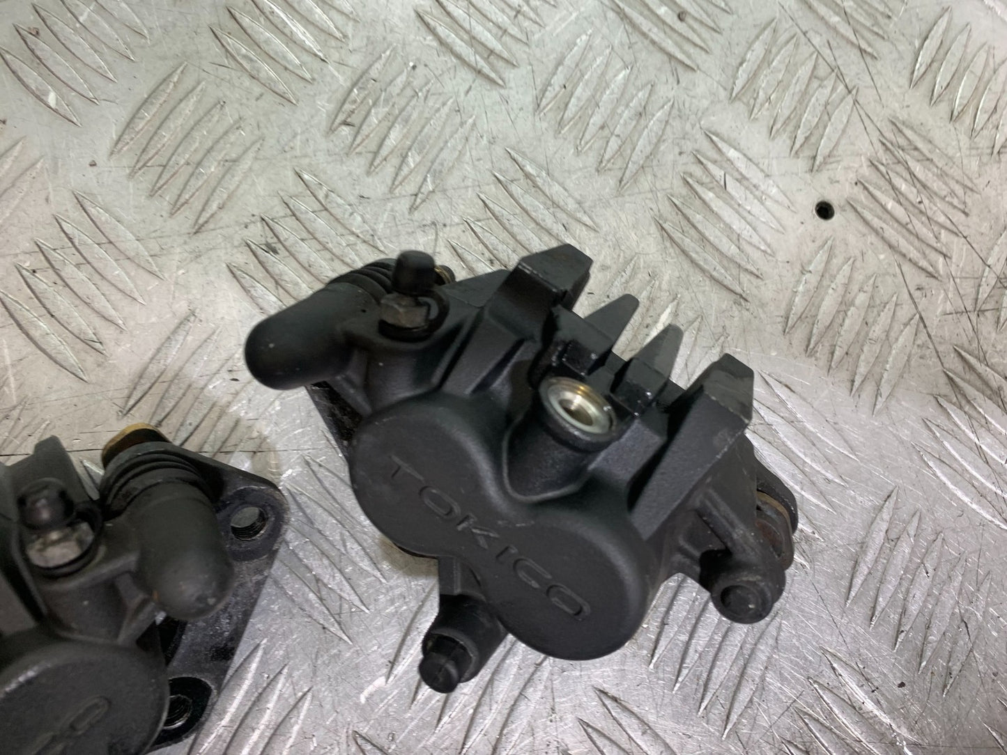 KAWASAKI ER6 N FRONT BRAKE CALIPERS   YEAR 2012-2017 (CMB1324)