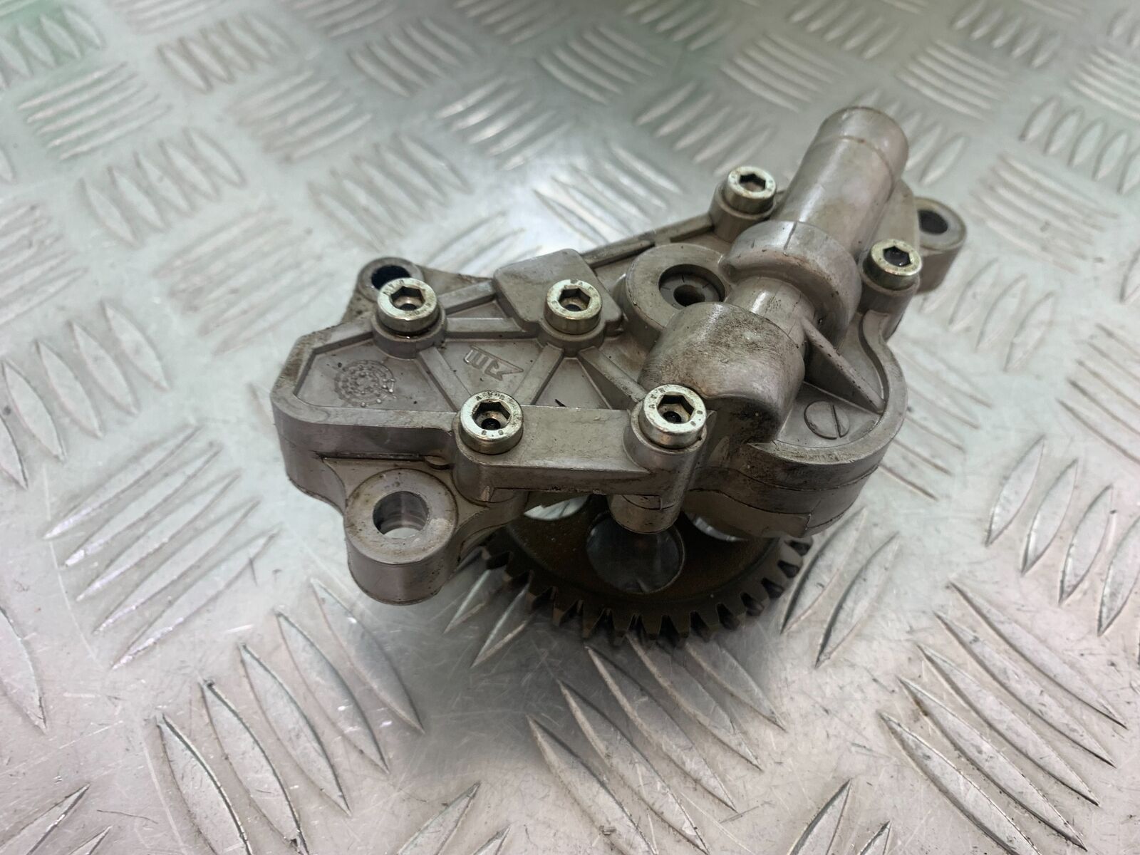 DUCATI DIAVEL 1200 OIL PUMP YEAR 2014-17 (CMB1054)