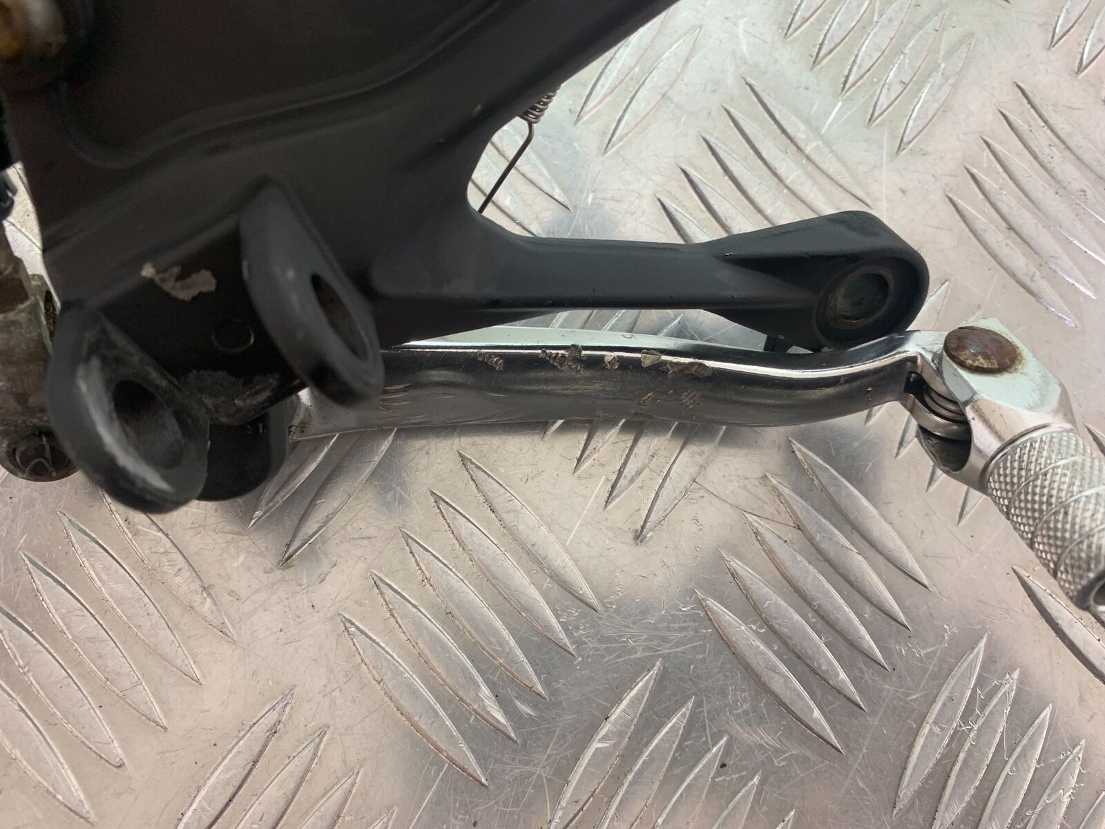 KAWASAKI ZX6R ZX6 R FRONT RIGHT HANGER  YEAR 2007 2008 (CMB1002)