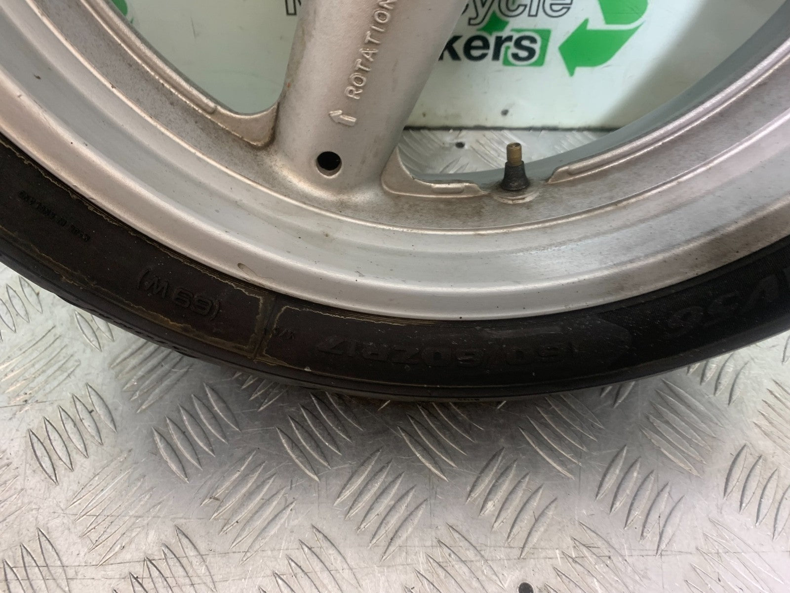 SUZUKI SV650 SV 650 mk1 REAR WHEEL  1999-2002 (CMB1238)