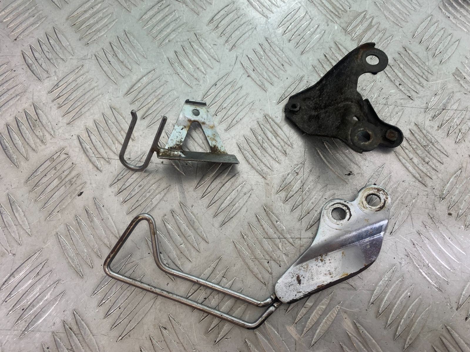 YAMAHA XV535 XV 535 VIRAGO  BRACKETS   YEAR 1994-02 (CMB1162)