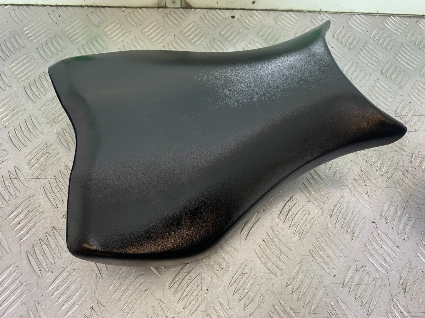 HONDA CBR1000 rr FIREBLADE FRONT SEAT  2008-2011 (CMB1253)