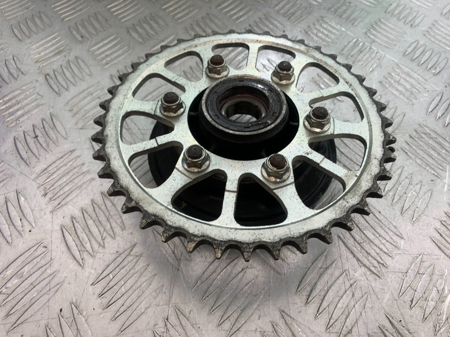 KAWASAKI Z1000 SX REAR SPROCKET CARRIER YEAR 2014-16 (CMB1264)