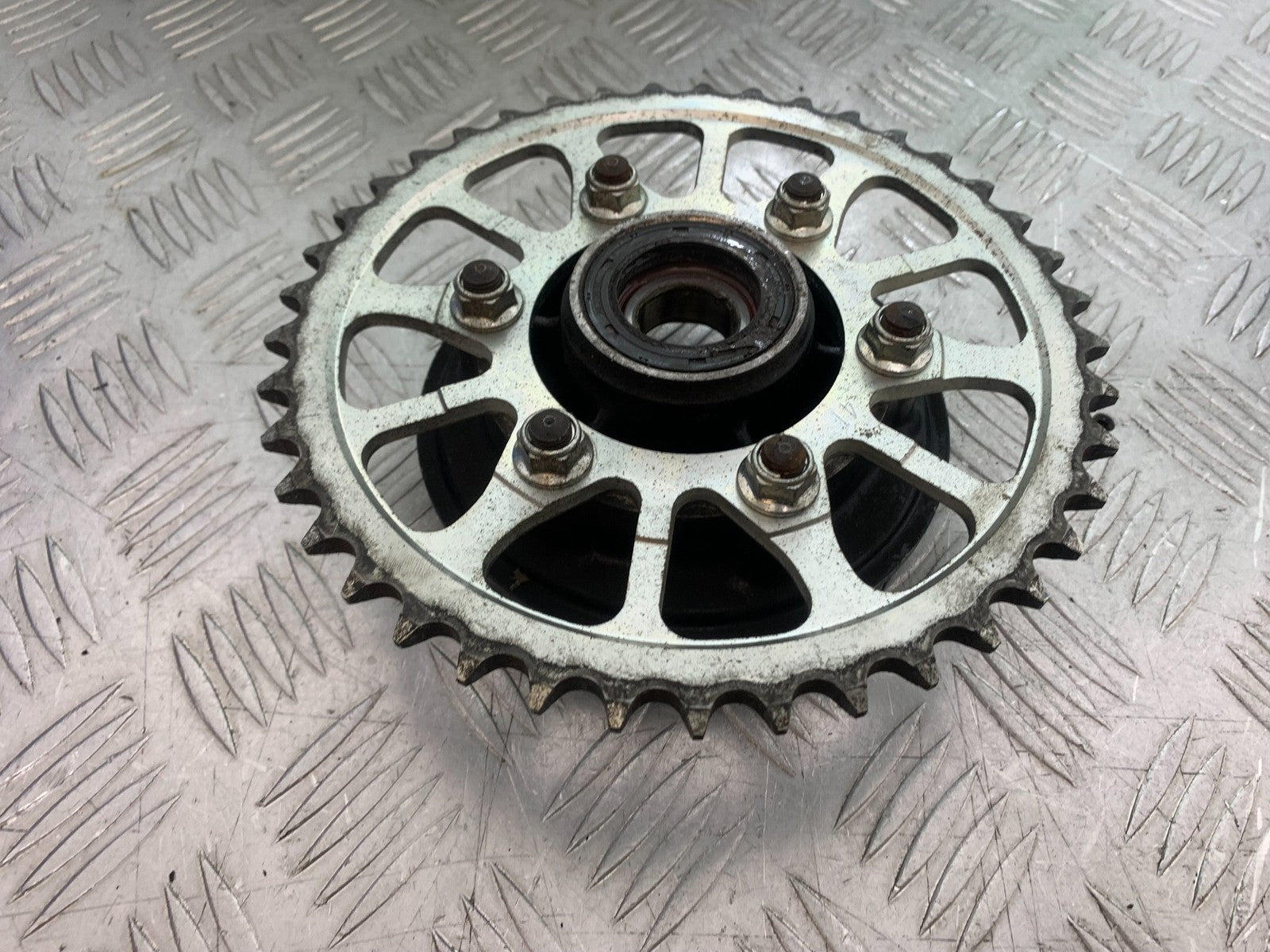 KAWASAKI Z1000 SX REAR SPROCKET CARRIER YEAR 2014-16 (CMB1264)