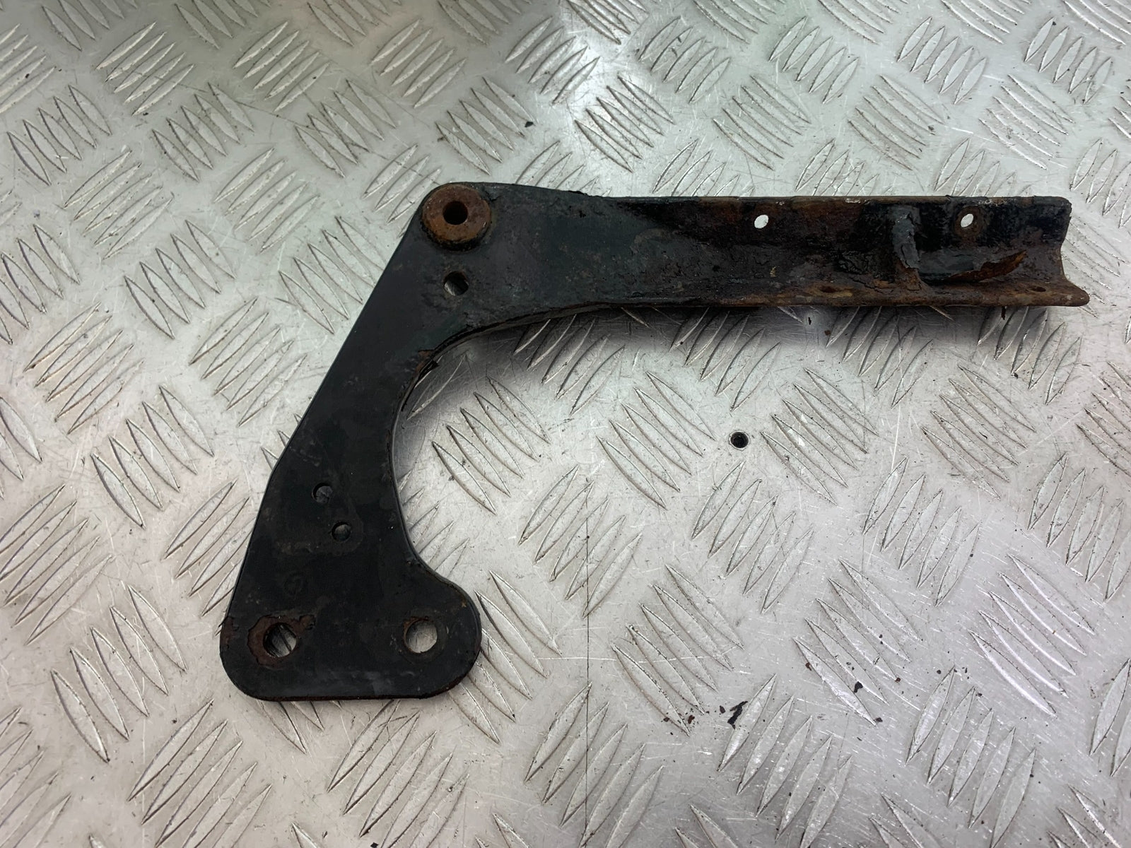 HARLEY DAVIDSON FXS BLACKLINE 1585 FRAME BRACKET  YEAR 2012 (CMB1147)