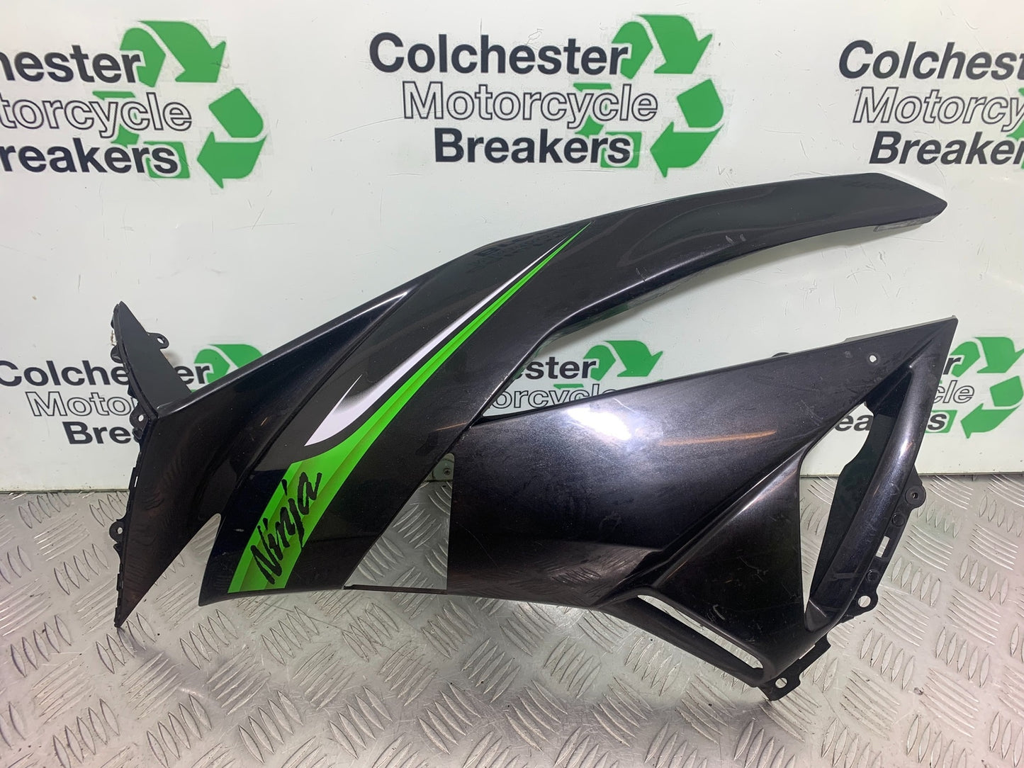 KAWASAKI ZX6R LEFT FAIRING PANEL  YEAR 2009-2012 (CMB1136)
