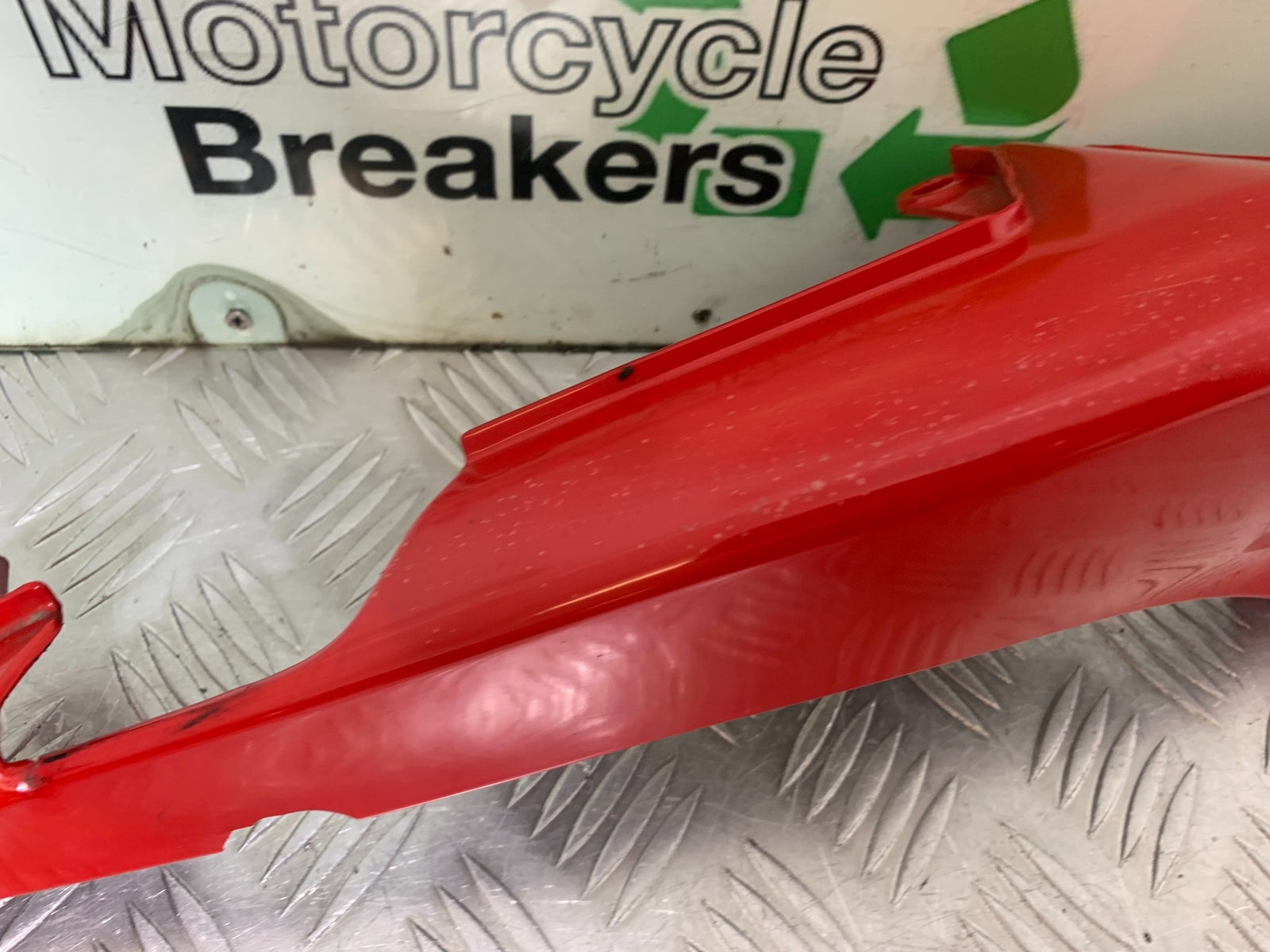HONDA CBR500R CBR 500 R LEFT SEAT PANEL  YEAR 2012-16 (CMB1151)