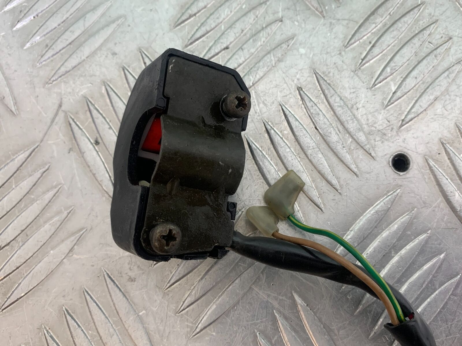 YAMAHA YZF600 YZF 600 THUNDERCAT RIGHT SWITCH GEAR   1996-2003 (CMB1046)