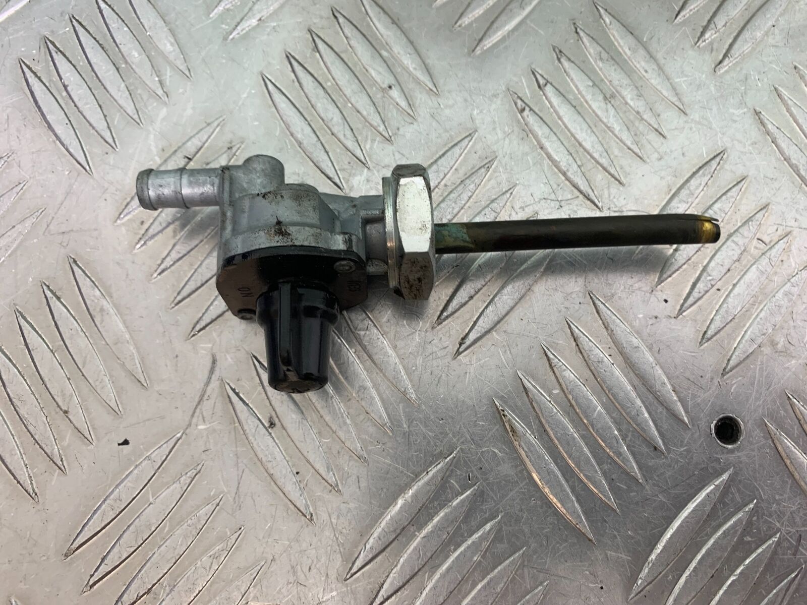 HONDA VT1100 C SHADOW SPIRIT PETROL TAP    2002-2003 (CMB1035)