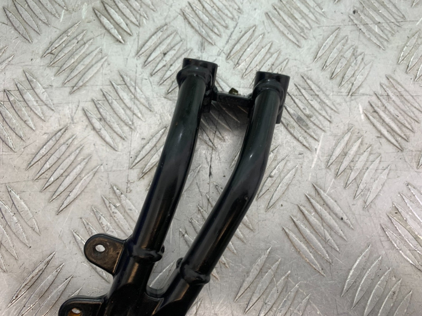 KTM DUKE 125 RIGHT REAR HANGER AND PEG  YEAR 2017-2022 (CMB1274)