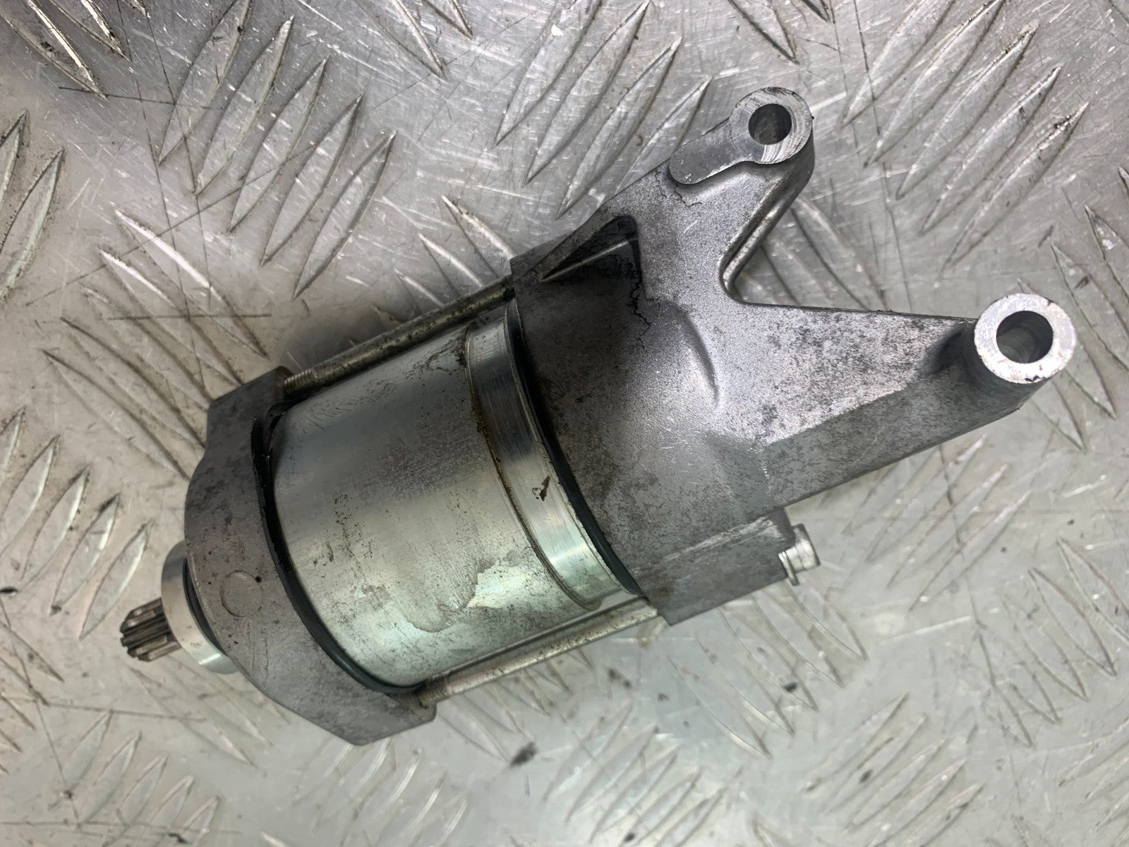 YAMAHA YZF R1 14 B BIG BANG STARTER MOTOR  2009-14 (CMB1175)