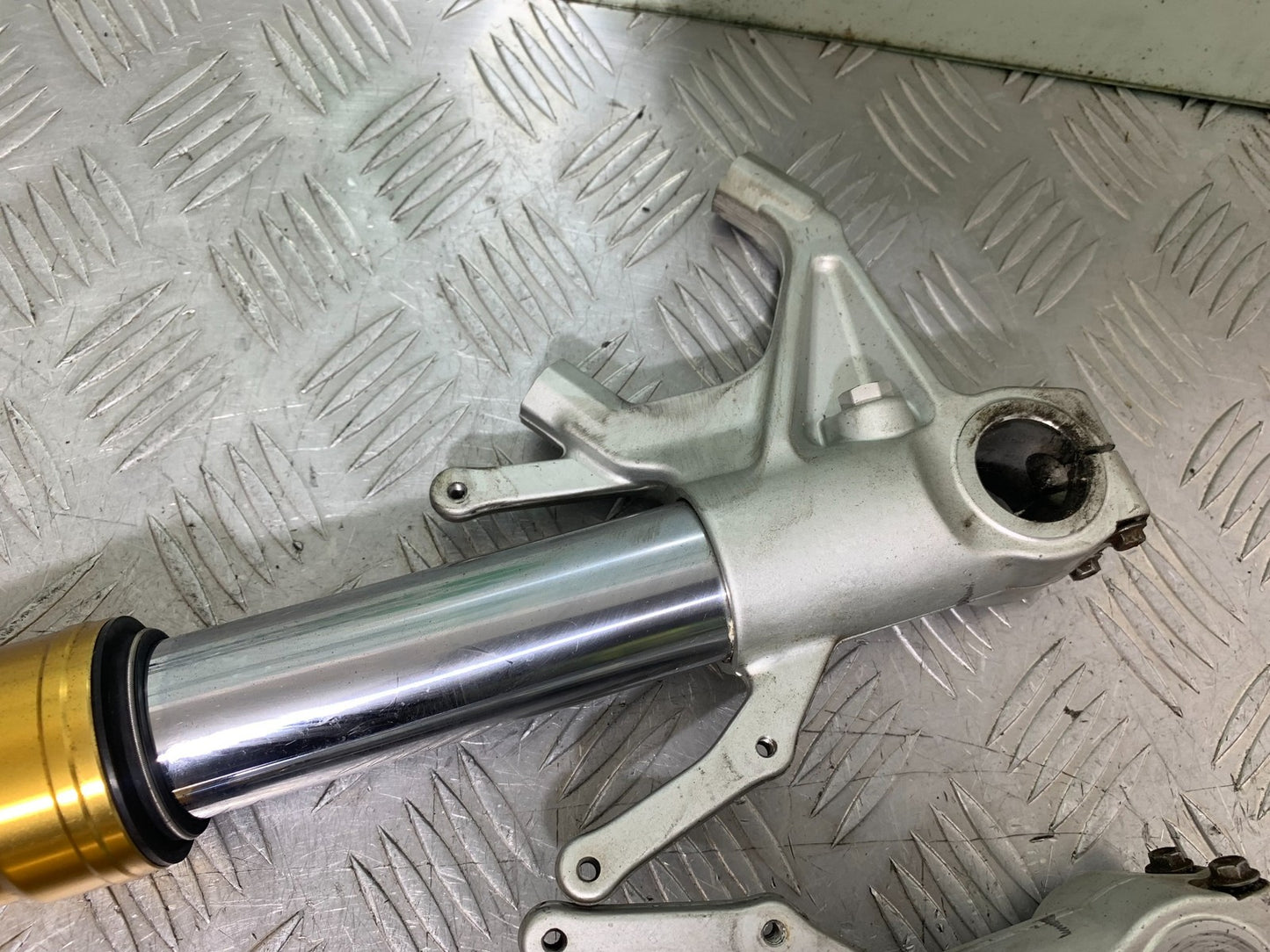 APRILIA TUONO 1000 V4R FORKS  YEAR 2011-13  (CMB1316)