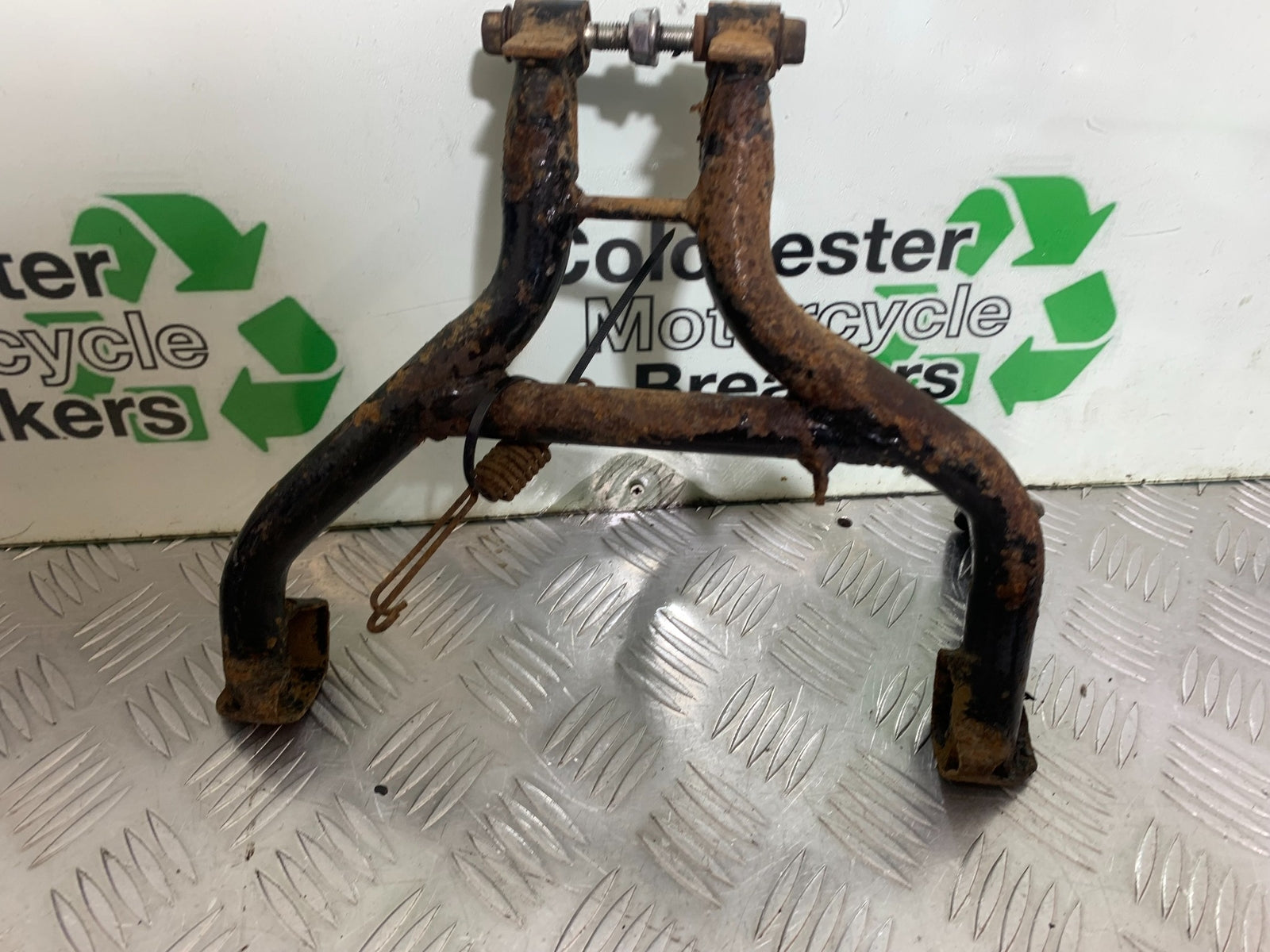 SUZUKI GSF1200  GSF 1200 BANDIT CENTER STAND  YEAR 1997-2000 (CMB1149)