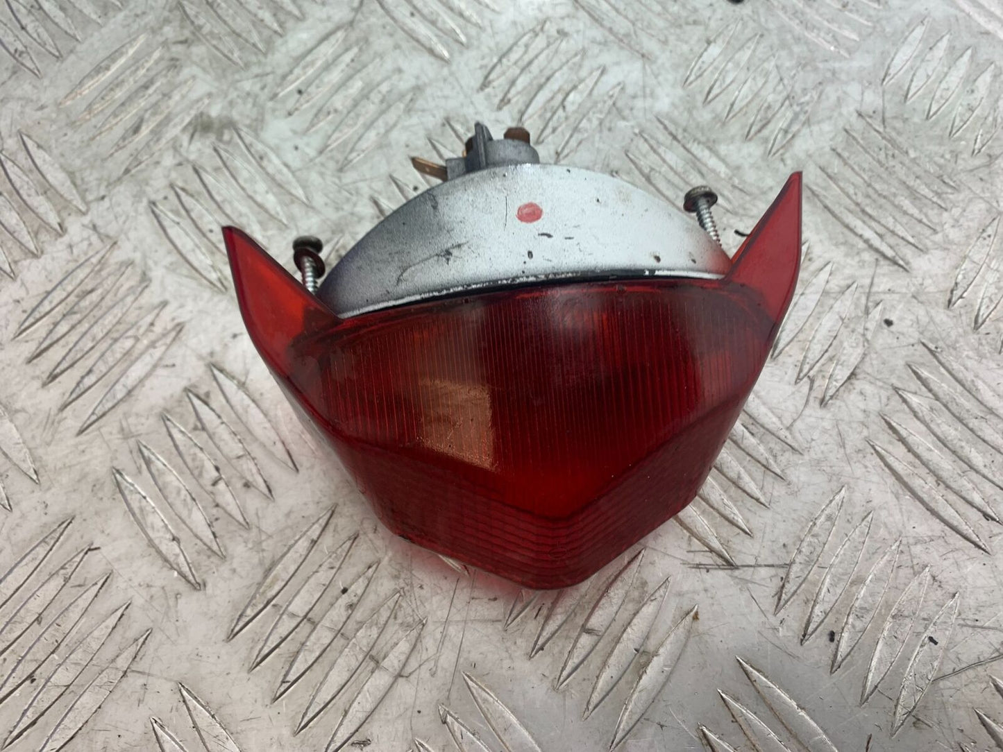 YAMAHA XT125 X XT 125 X REAR LIGHT    2005-2011 (CMB1097)