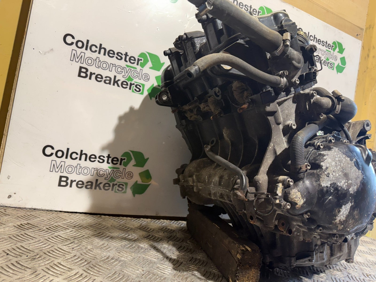 TRIUMPH 955i SPRINT ST ENGINE YEAR 1999-04 (CMB1230)