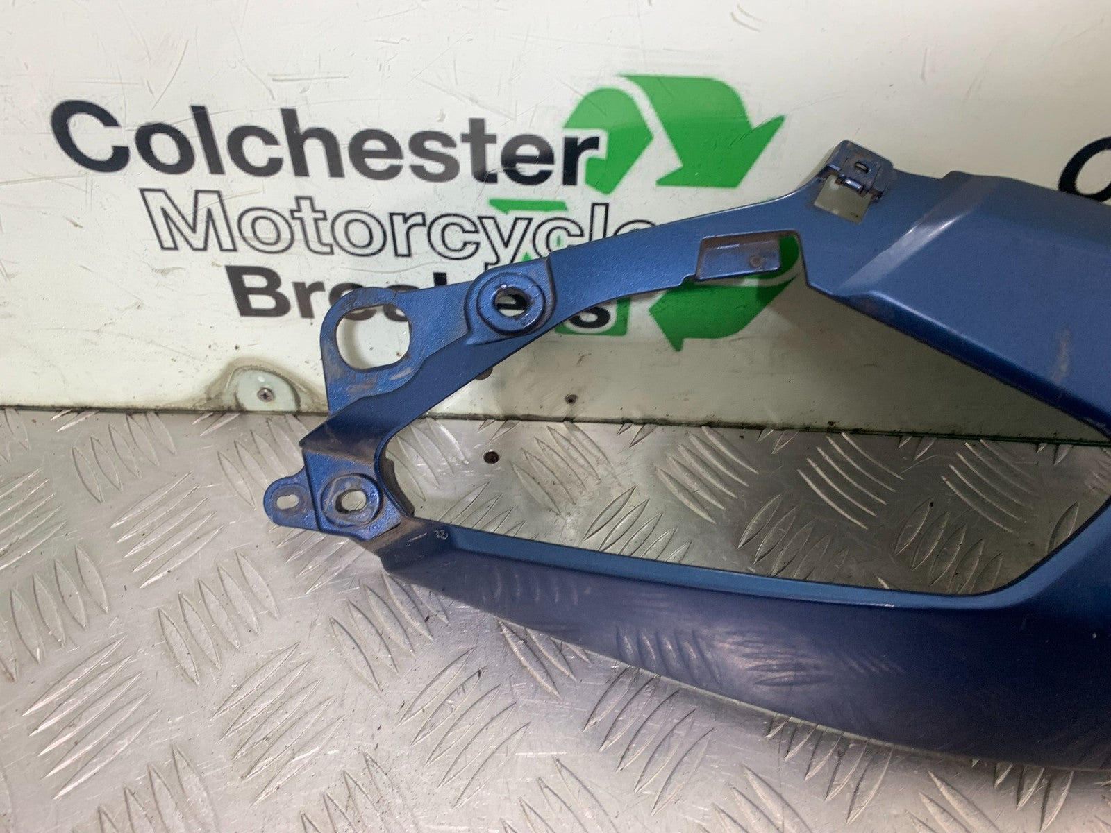 YAMAHA XMAX 125 XMAX-125 RIGHT SEAT PANEL YEAR 2015-2020  (CMB1266)