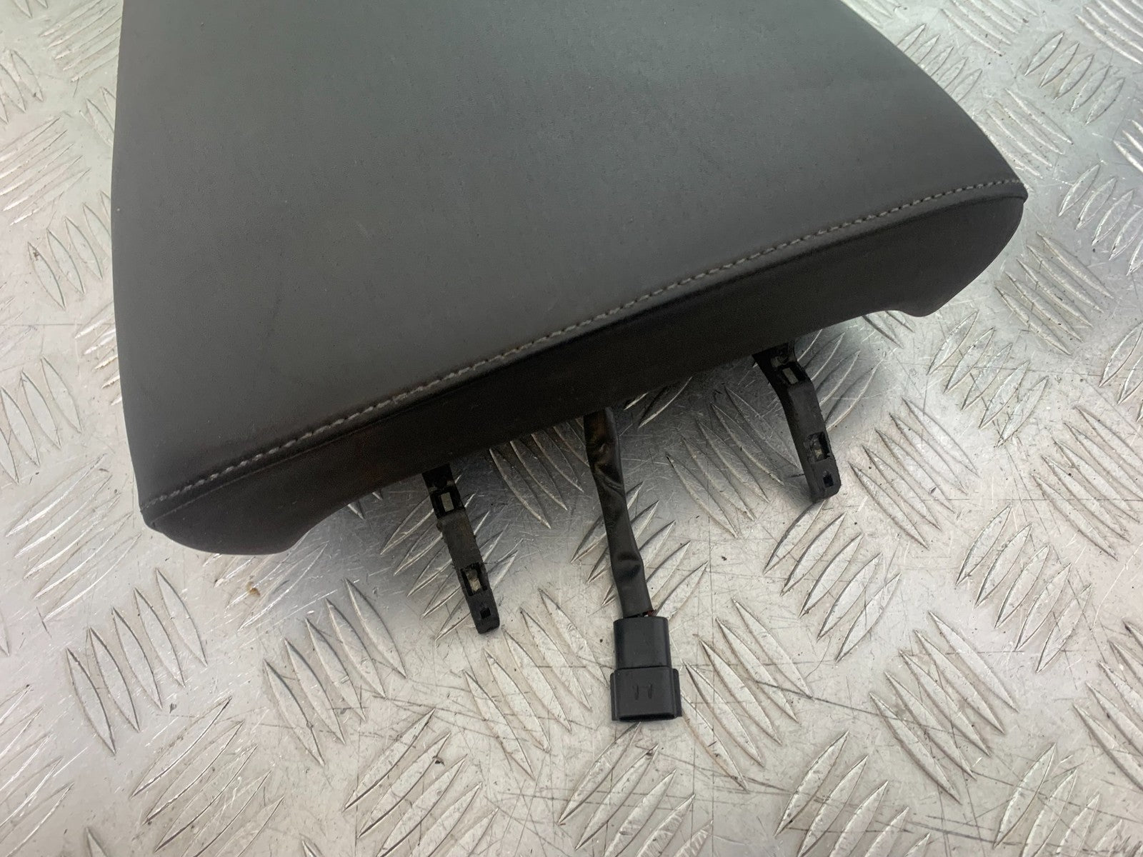 TRIUMPH TIGER 800 XRT HEATED REAR SEAT  2018-2020 (CMB1193)