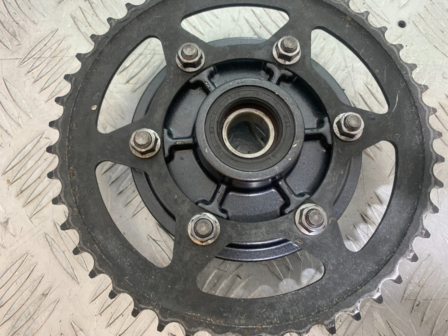 TRIUMPH 675 STREET TRIPLE REAR SPROCKET CARRIER   2013-2016 (CMB1186)