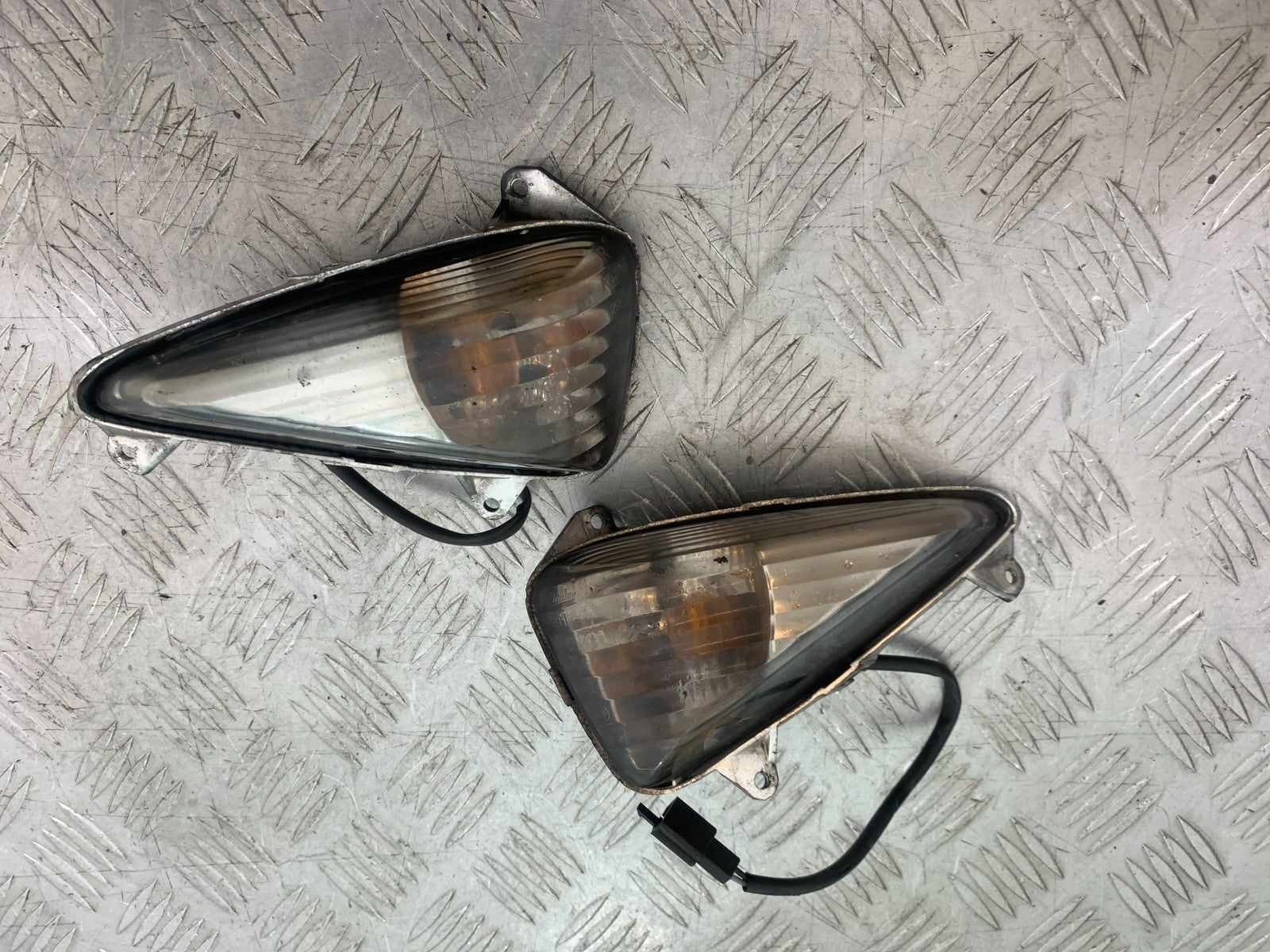 HONDA CBF600 CBF 600 FRONT INDICATORS  YEAR 2004-07  (CMB1305)