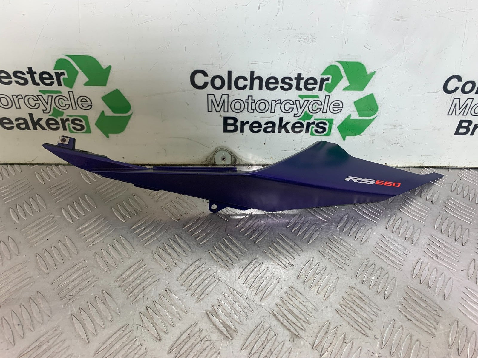 APRILIA RS660 RS 660 LEFT SEAT PANEL YEAR 2020-2024 (CMB1202)