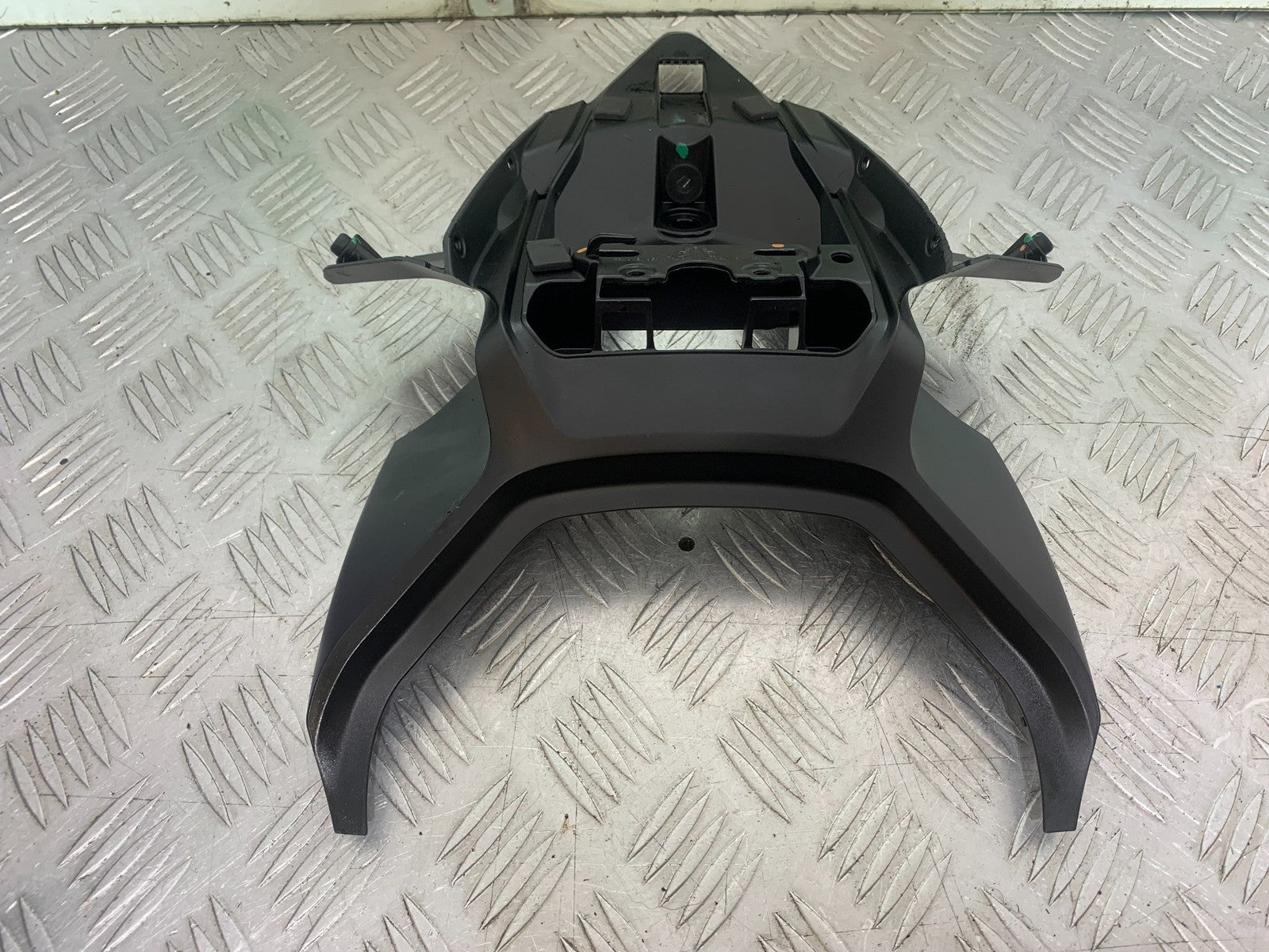 DUCATI 1299 PANIGALE REAR SUBFRAME INNER PANEL YEAR 2016 (CMB 1187)