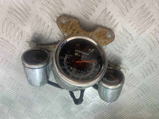 PIONEER XF250 CLOCKS SPEEDO DASH   YEAR 2009 (CMB1143)