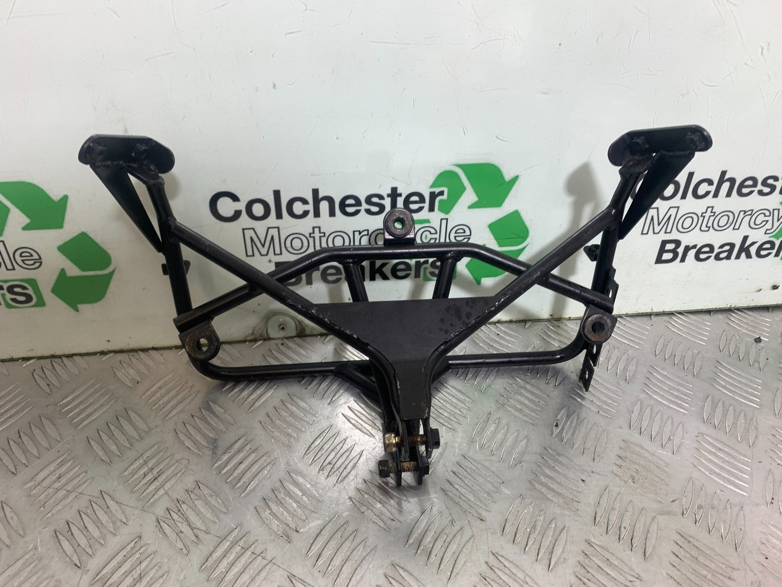 TRIUMPH 955i SPRINT ST FAIRING BRACKET   1999-2004 (CMB1176)