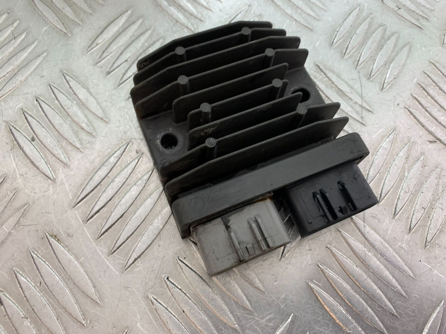 HONDA CBR500R CBR 500 R REGULATOR YEAR 2012-16 (CMB1048)