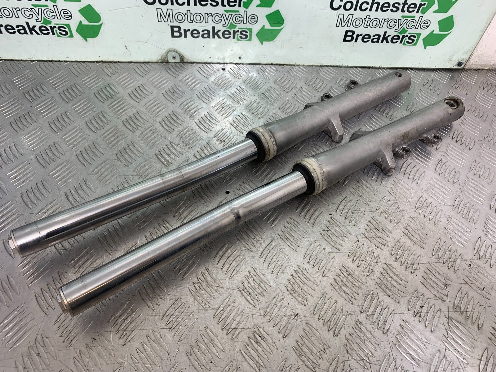 YAMAHA XVS 1300 MIDNIGHT STAR FORKS (BENT SOLD AS PARTS) YEAR 2007-16 (CMB1200)