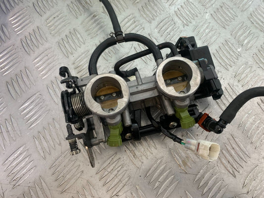 KAWASAKI Z650 ER650 KNFAN THROTTLE BODIES  YEAR 2022-2024 (CMB1112)