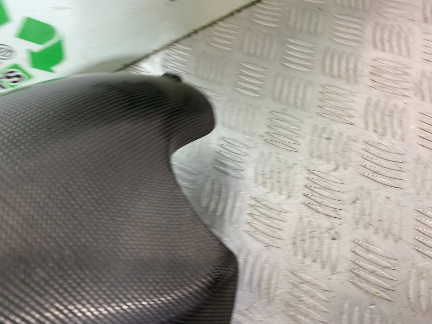 DUCATI 848 CARBON FRONT MUDGUARD   YEAR 2008-2010 (CMB1323)