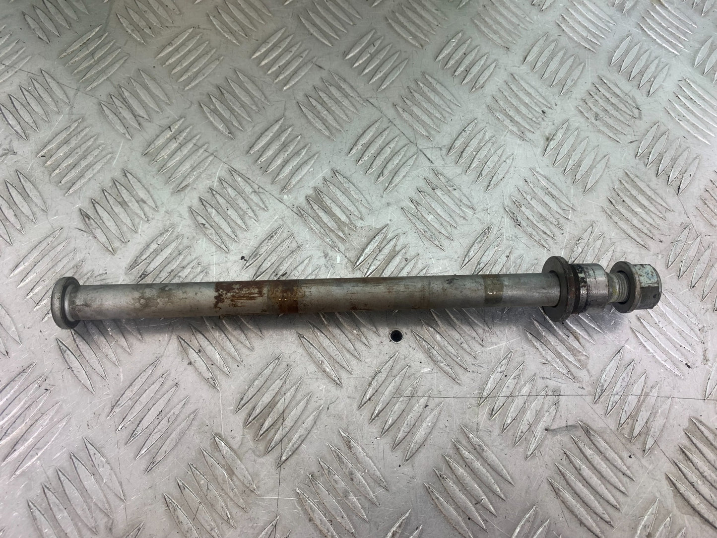 HONDA VTX1300 S-6  FRONT WHEEL SPINDLE  YEAR 2004-09 (CMB1159)