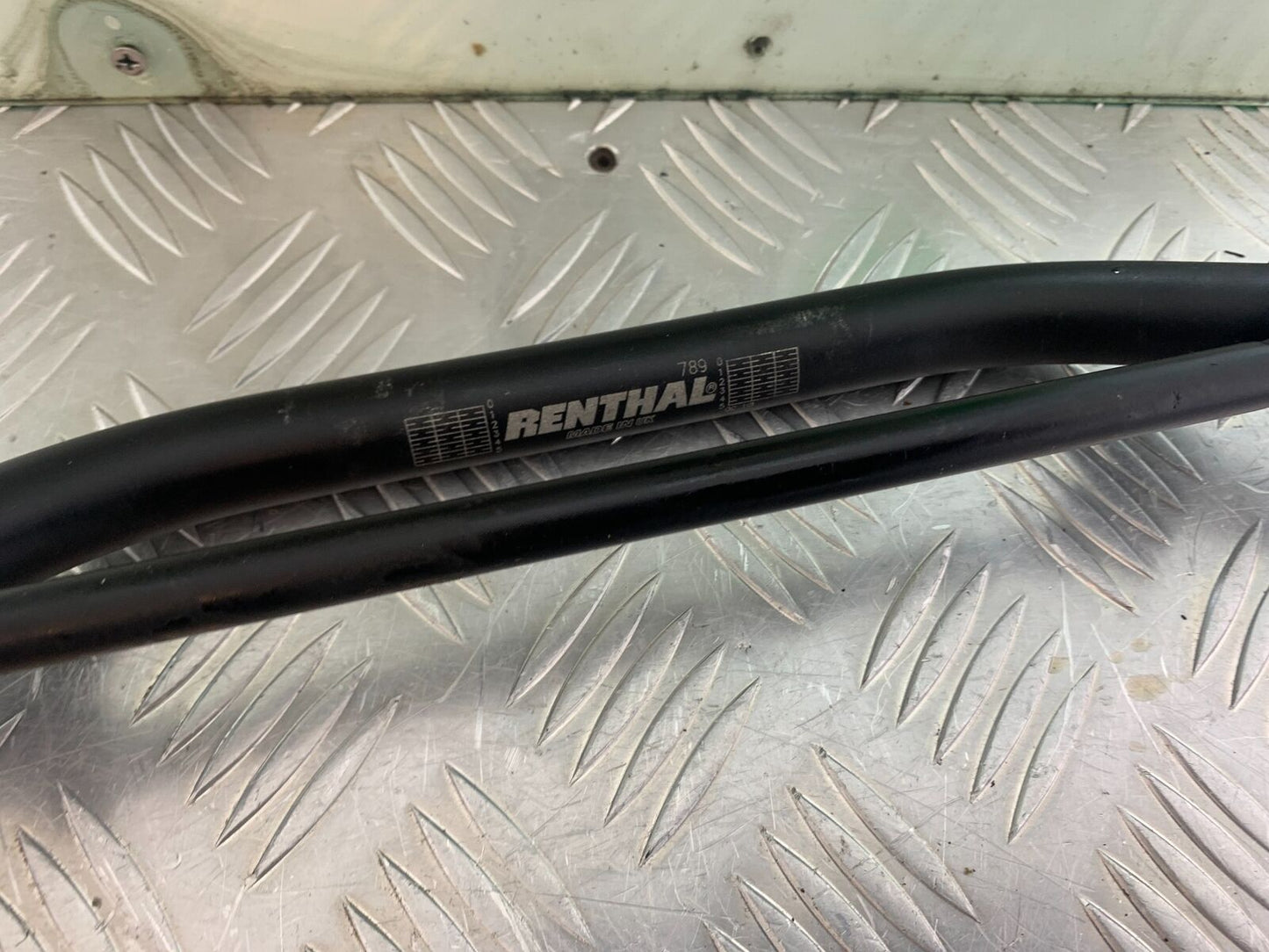 YAMAHA XJR1300 XJR 1300 RENTHAL HANDLEBARS  YEAR 1999-2003 (CMB1055)