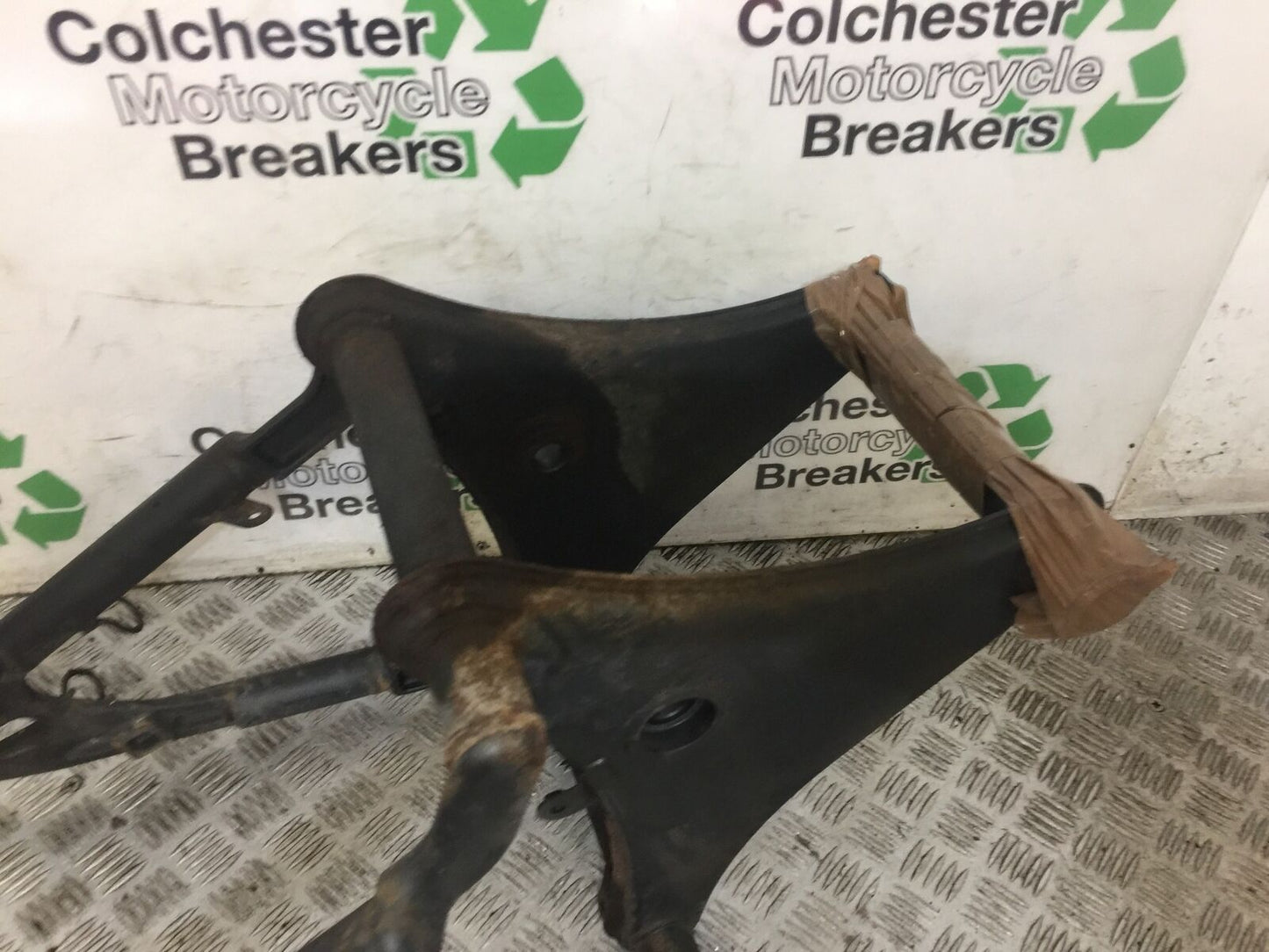 KAWASAKI VN900 CLASSIC SWINGARM  YEAR 2006-2015 (STOCK 706)