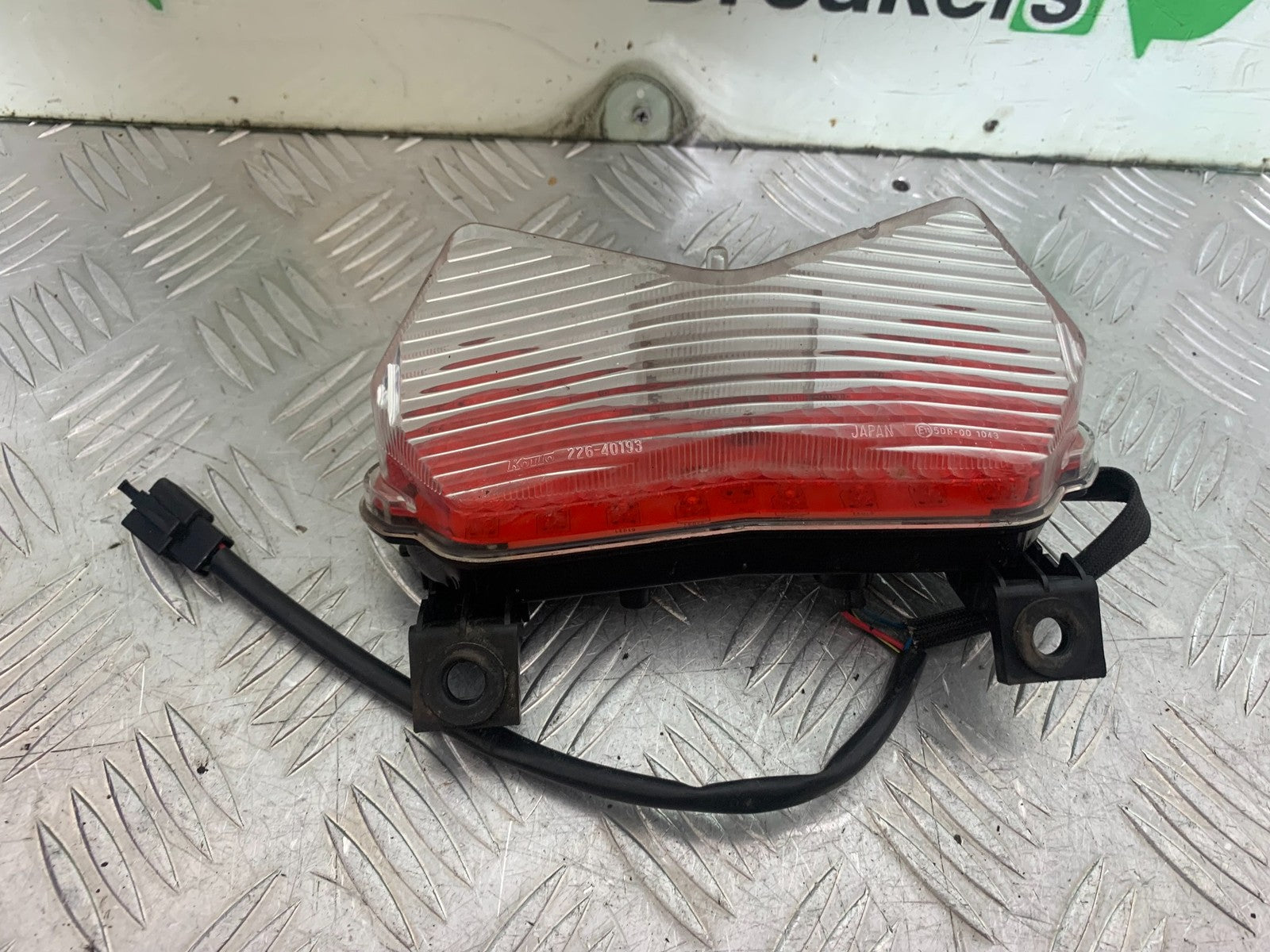 KAWASAKI Z750 Z 750 REAR LIGHT   YEAR 2004-2006  (CMB1234)