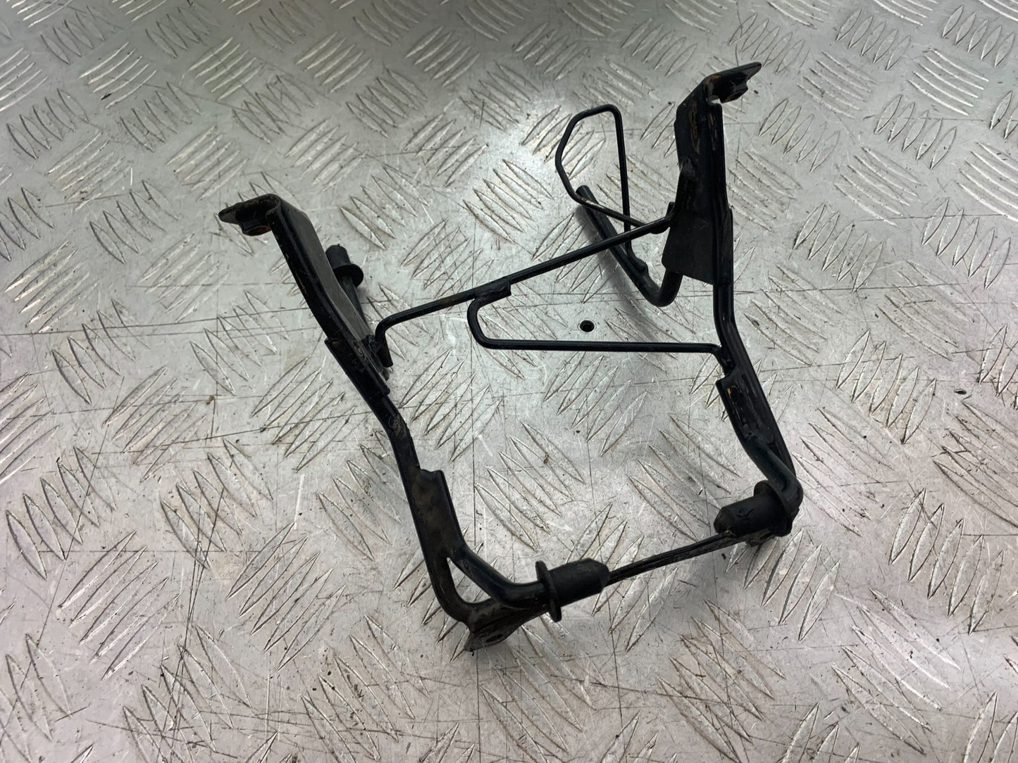 SUZUKI GW250 GW 250 INAZUMA HEADLIGHT BRACKET  YEAR 2013-2018 (CMB1205)