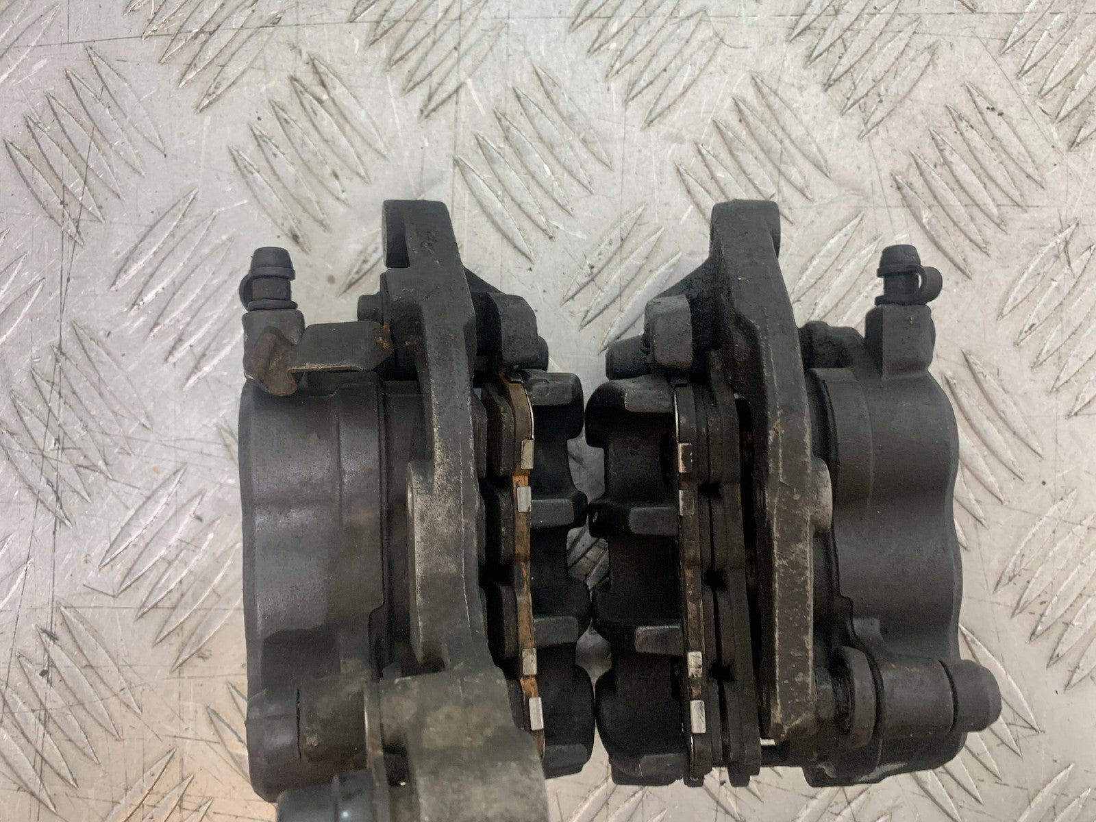 HONDA NT 700 V DEAUVILLE FRONT BRAKE CALIPERS   YEAR 2006-2011 (CMB1211)