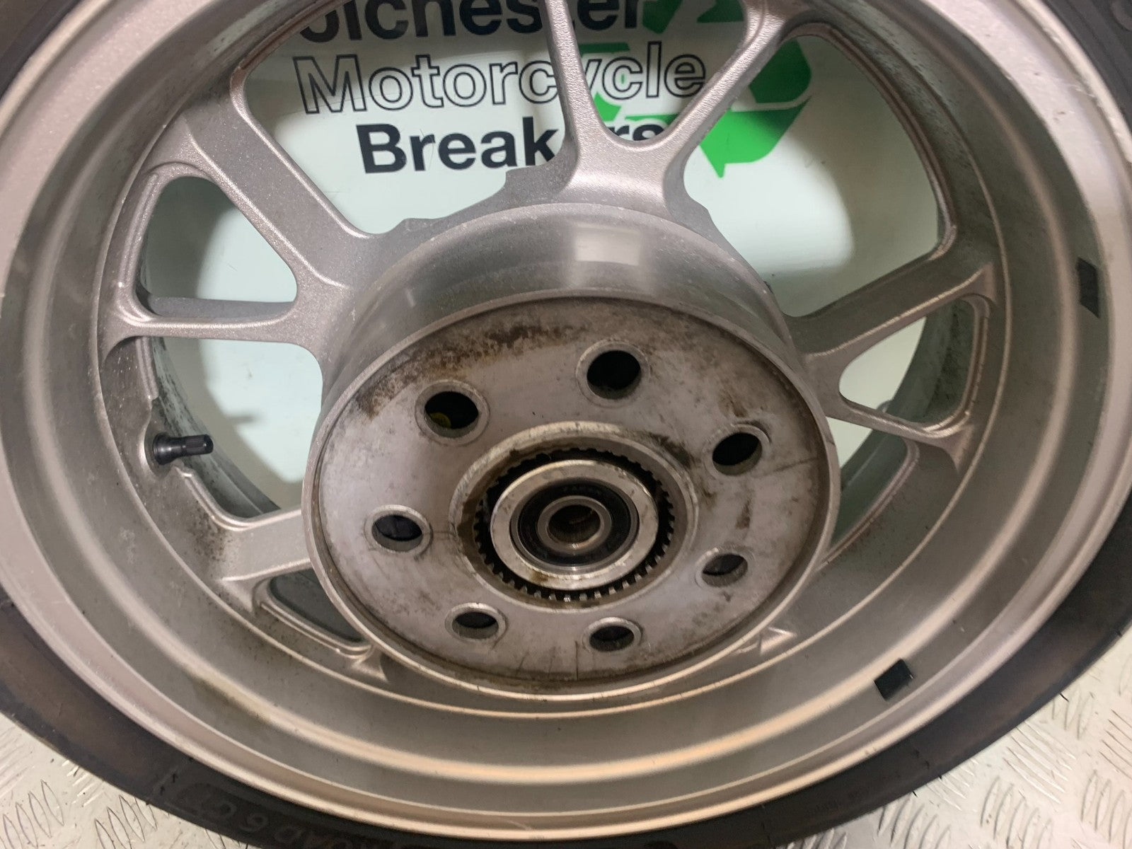 KAWASAKI GTR1400 GTR 1400 REAR WHEEL (GOOD TYRE) YEAR 2007-2009 (CMB1174)