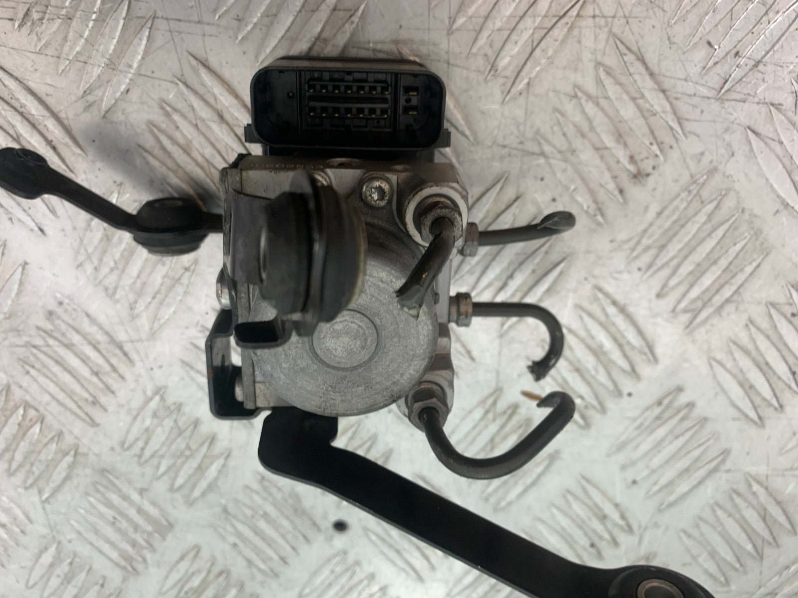 TRIUMPH TIGER 800 XRT ABS PUMP 2018-2020 (CMB1193)