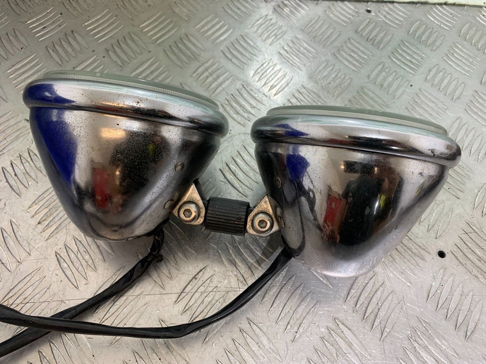 TRIUMPH SPEED TRIPLE R 1050 HEADLIGHTS  2009 (CMB1183)