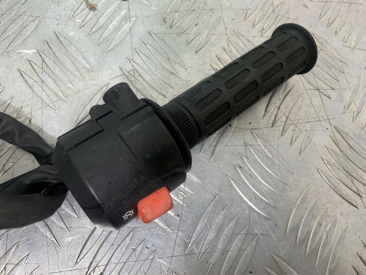 HONDA ST1100 PAN EUROPEAN RIGHT SWITCH GEAR  YEAR 1993-2001 (CMB1195)