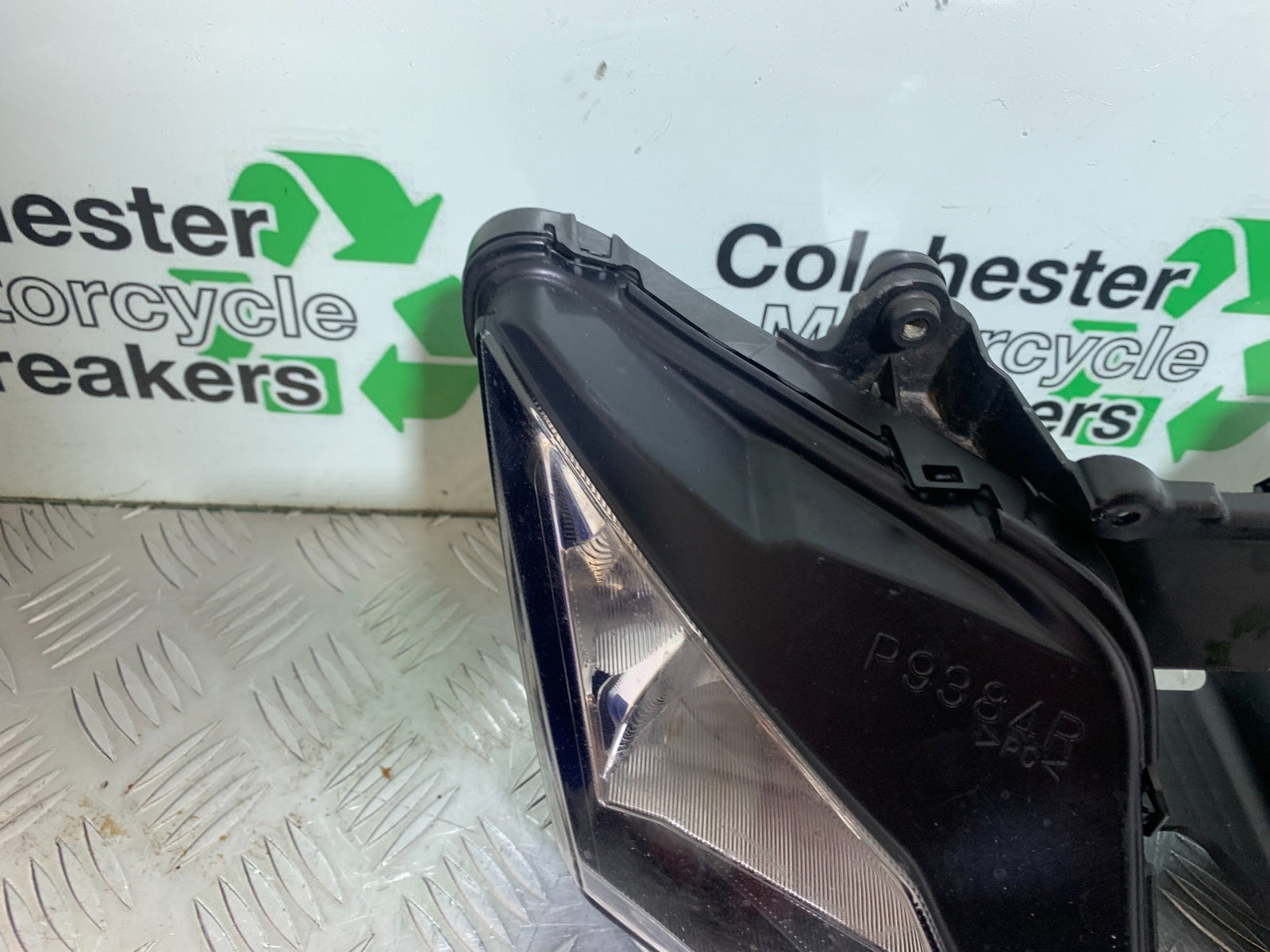 KAWASAKI ZX10R ZX 10R HEADLIGHT  YEAR 2011-2015 (CMB1154)