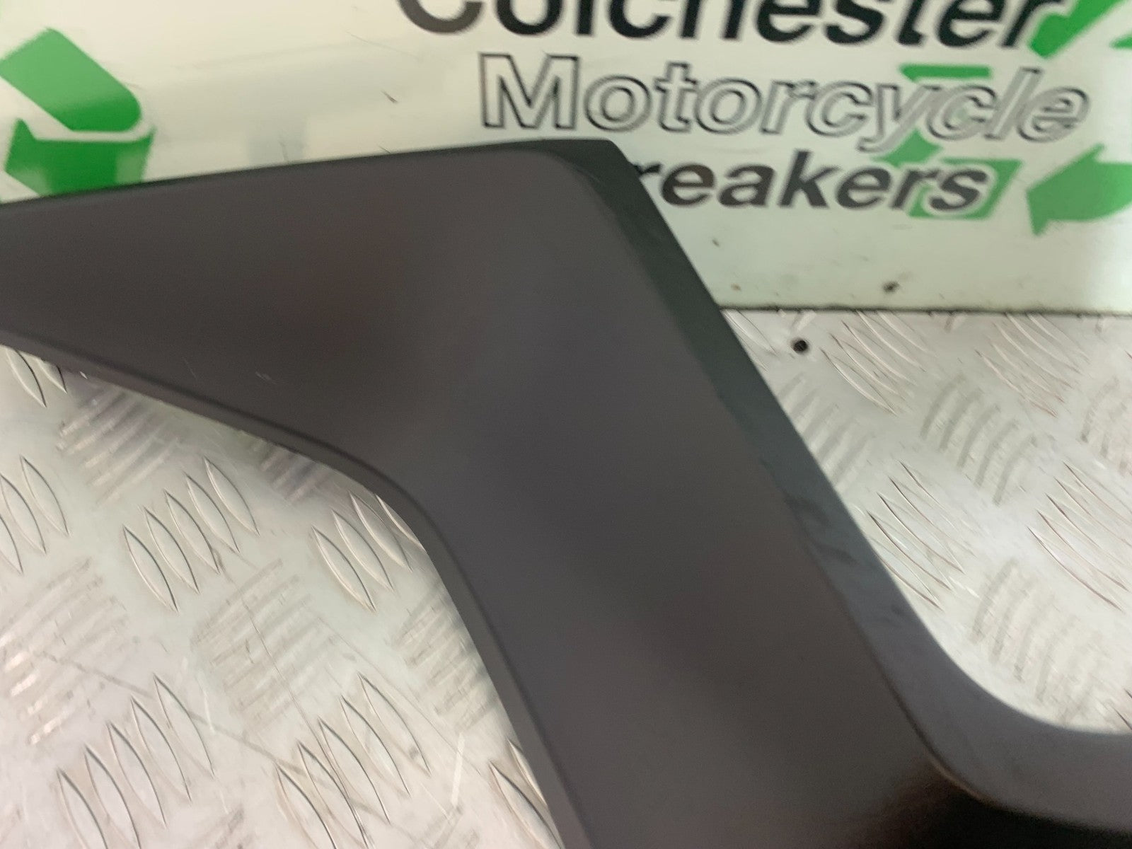 YAMAHA XMAX 300 SIDE INFILL PANEL  YEAR 2017-2020 (CMB1218)